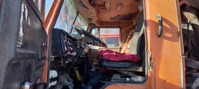 KamAz 55111 1990, 200,000 km - 0.3 l - Şabran