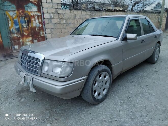 Mercedes E 260 1986, 367,890 km - 2.0 l - Sumqayıt