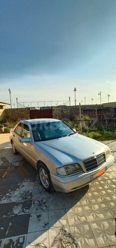 Mercedes C 180 1993, 300,000 km - 1.8 l - Neftçala