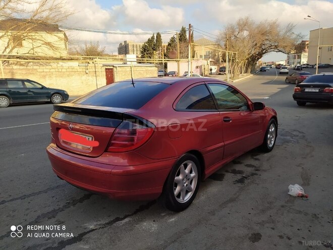 Mercedes C 230 2001, 264,000 km - 2.3 l - Bakı
