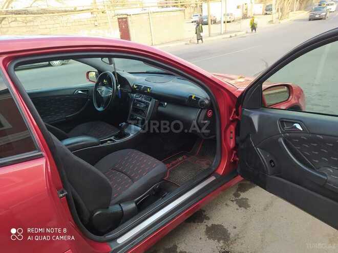 Mercedes C 230 2001, 264,000 km - 2.3 l - Bakı