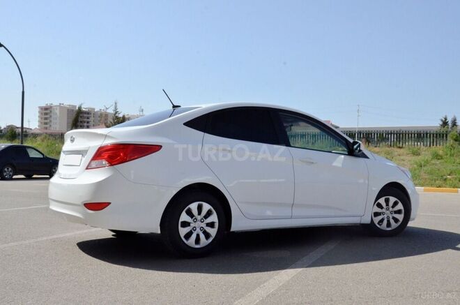 Hyundai Accent 2016, 60,000 km - 1.6 l - Bakı