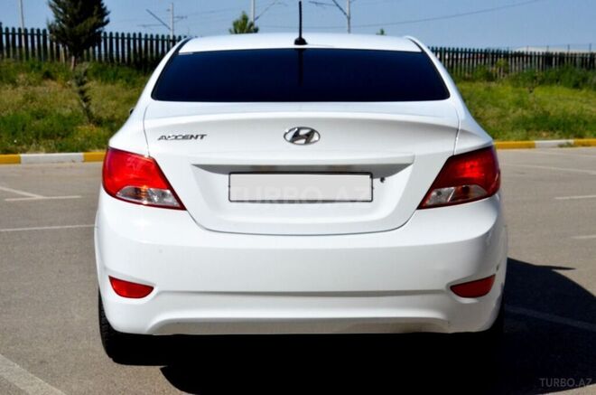 Hyundai Accent 2016, 60,000 km - 1.6 l - Bakı