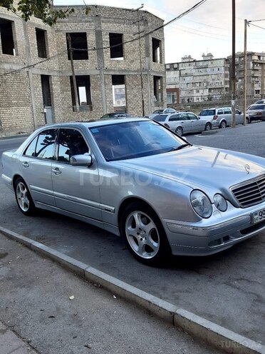 Mercedes E 320 2000, 209,000 km - 3.2 л - Bakı