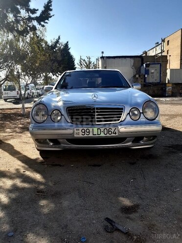 Mercedes E 320 2000, 209,000 km - 3.2 л - Bakı