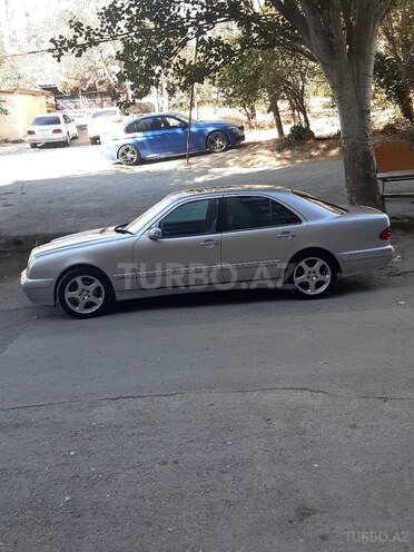 Mercedes E 320 2000, 209,000 km - 3.2 л - Bakı