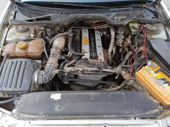 Opel Omega 1996, 328,860 km - 2.0 l - Bakı