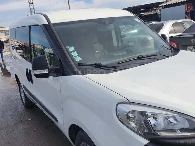 Fiat Doblo 2015, 87,000 km - 1.3 л - Bakı