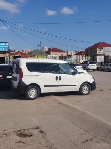 Fiat Doblo 2015, 87,000 km - 1.3 л - Bakı