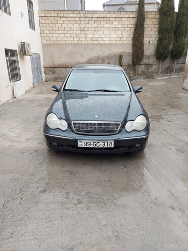 Mercedes C 220 2000, 225,000 km - 2.2 l - Bakı