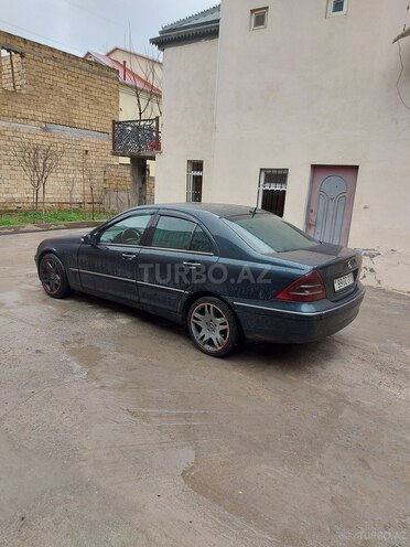 Mercedes C 220 2000, 225,000 km - 2.2 l - Bakı
