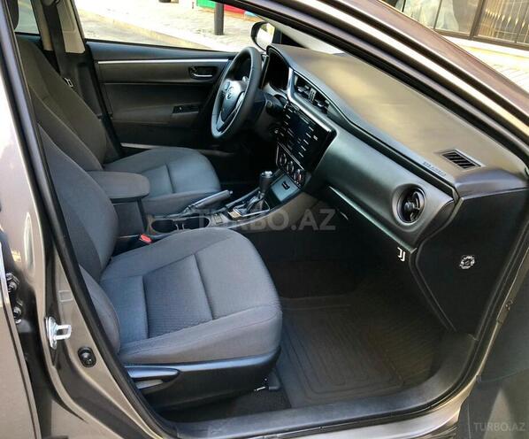Toyota Corolla 2017, 39,000 km - 1.6 l - Bakı