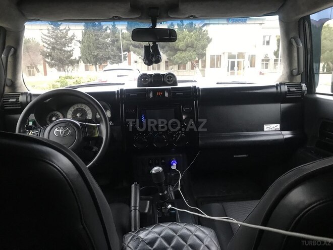 Toyota FJ Cruiser 2008, 230,000 km - 4.0 l - Bakı