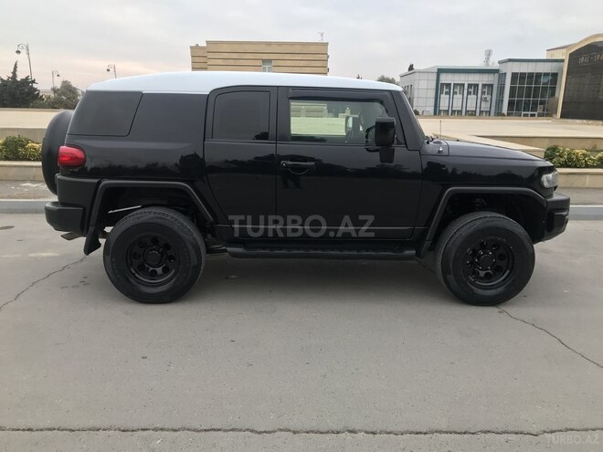 Toyota FJ Cruiser 2008, 230,000 km - 4.0 l - Bakı