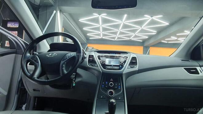 Hyundai Elantra 2015, 93,818 km - 1.8 l - Bakı
