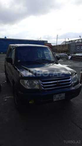 Mitsubishi Pajero io 2001, 380,000 km - 2.0 l - Bakı