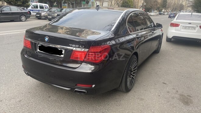 BMW 750 2010, 153,000 km - 4.4 l - Bakı