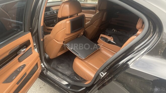 BMW 750 2010, 153,000 km - 4.4 l - Bakı