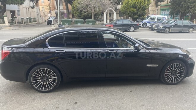 BMW 750 2010, 153,000 km - 4.4 l - Bakı