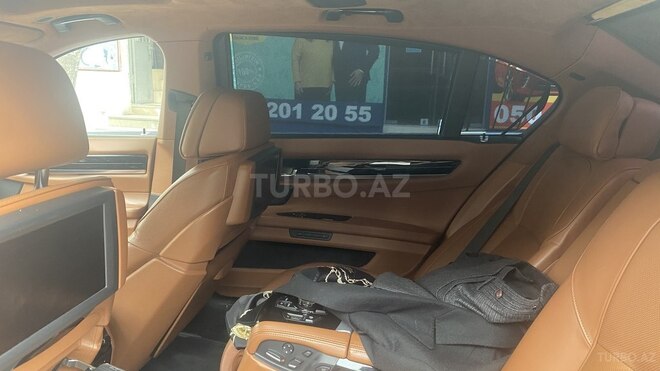 BMW 750 2010, 153,000 km - 4.4 l - Bakı