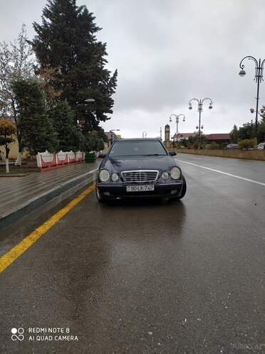 Mercedes E 240 1999, 400,000 km - 2.4 l - Füzuli