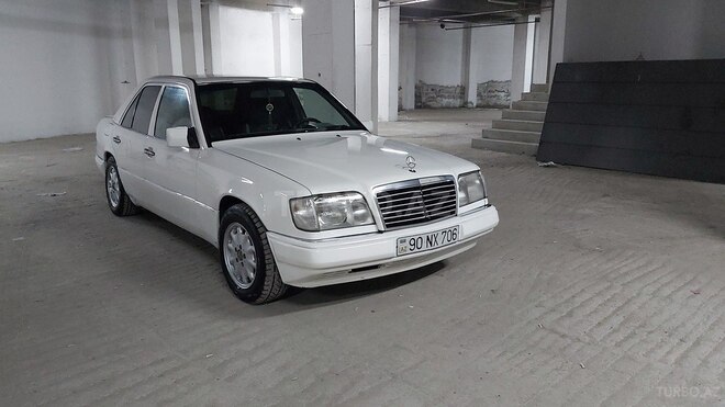 Mercedes E 220 1994, 432,000 km - 2.2 л - Bakı