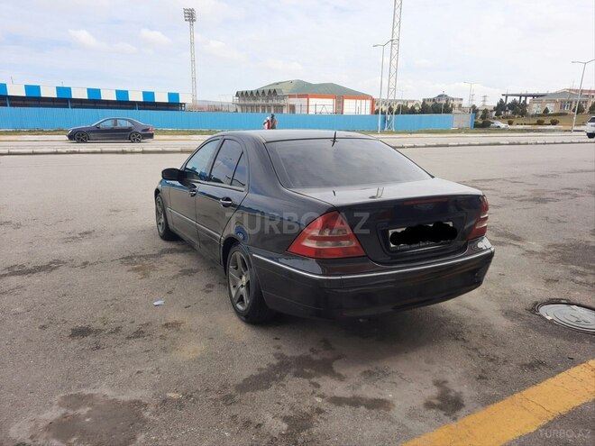 Mercedes C 200 2002, 272,000 km - 2.0 l - Bakı