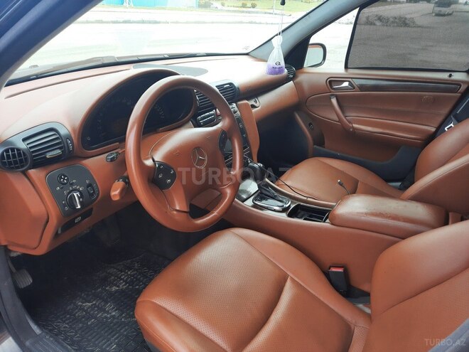 Mercedes C 200 2002, 272,000 km - 2.0 l - Bakı