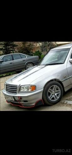 Mercedes C 180 1999, 332,000 km - 1.8 l - Bakı