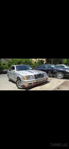 Mercedes C 180 1999, 332,000 km - 1.8 l - Bakı