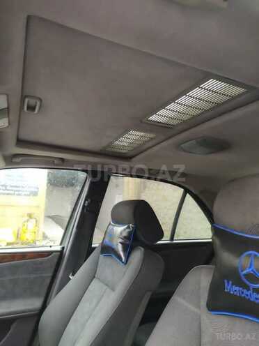 Mercedes E 220 1999, 395,000 km - 2.2 l - Bakı