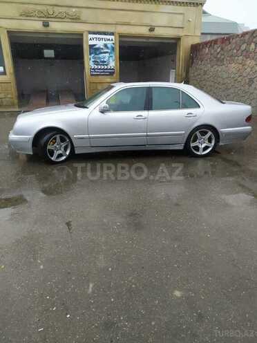 Mercedes E 220 1999, 395,000 km - 2.2 l - Bakı