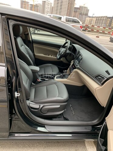 Hyundai Elantra 2016, 75,000 km - 2.0 л - Bakı