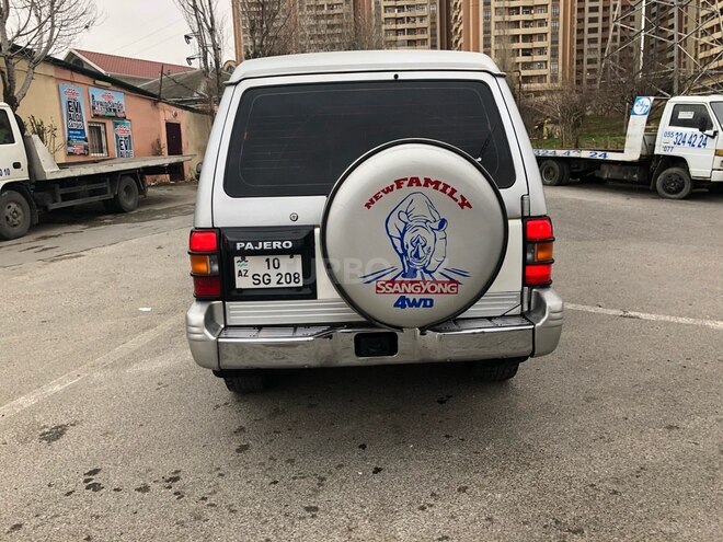 Mitsubishi Pajero 1995, 220,000 km - 2.8 l - Bakı