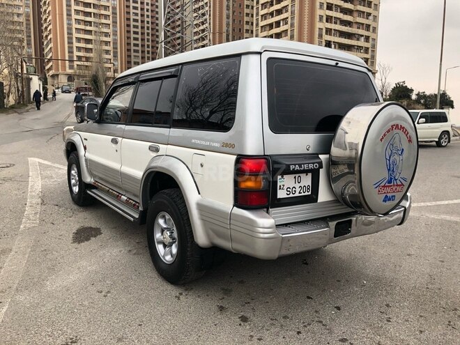Mitsubishi Pajero 1995, 220,000 km - 2.8 l - Bakı