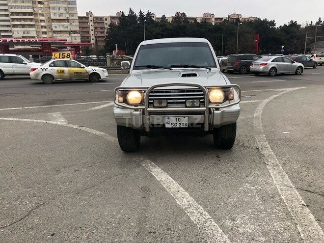 Mitsubishi Pajero 1995, 220,000 km - 2.8 l - Bakı