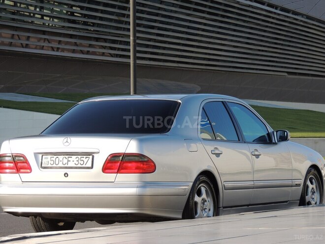 Mercedes E 240 2000, 415,000 km - 2.6 l - Bakı