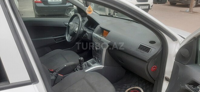 Opel Astra 2009, 260,000 km - 1.3 l - Bakı