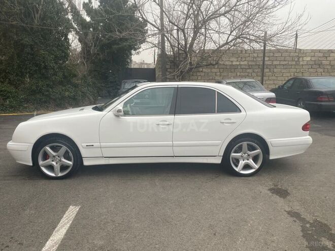 Mercedes E 240 2000, 330,000 km - 2.4 l - Bakı