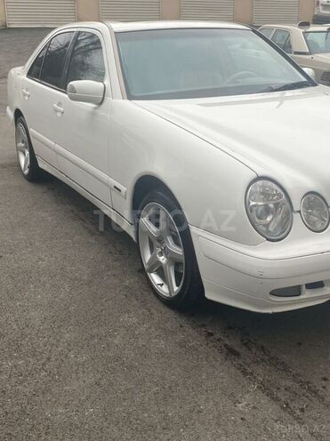 Mercedes E 240 2000, 330,000 km - 2.4 l - Bakı