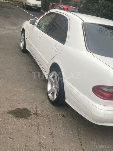 Mercedes E 240 2000, 330,000 km - 2.4 l - Bakı