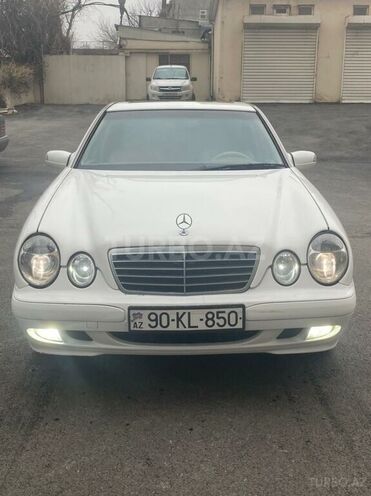 Mercedes E 240 2000, 330,000 km - 2.4 l - Bakı