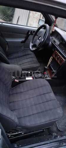 Mercedes 190 1990, 99,999 km - 2.2 l - Bakı