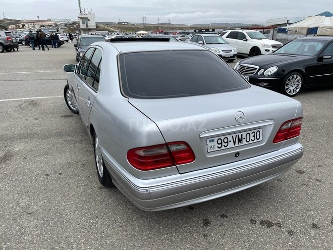 Mercedes E 240 1999, 280,000 km - 2.4 l - Bakı