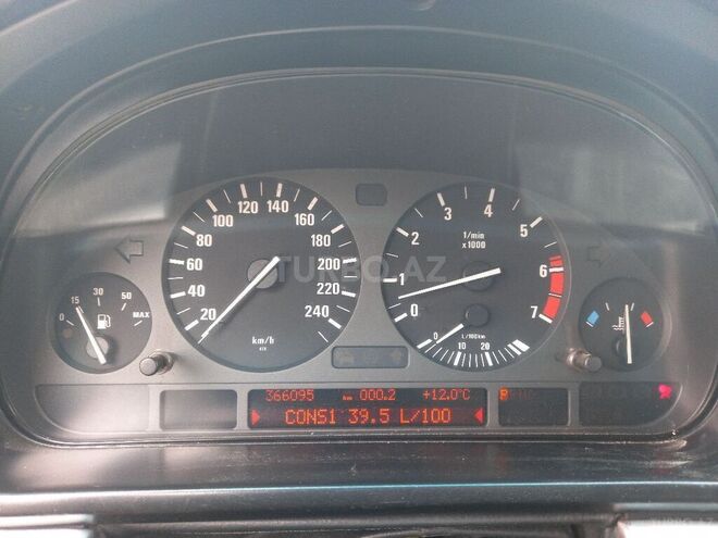 BMW 535 1999, 366,000 km - 3.5 l - Bakı