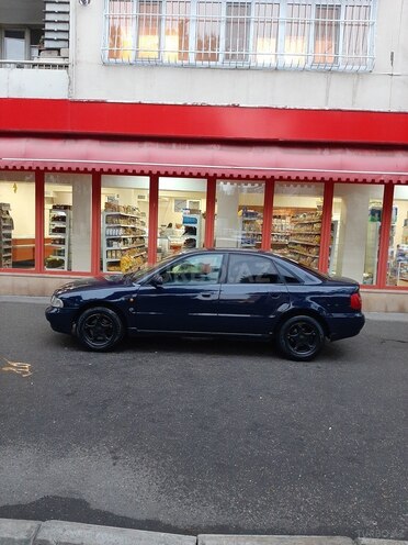Audi A4 1997, 350,000 km - 1.8 l - Bakı