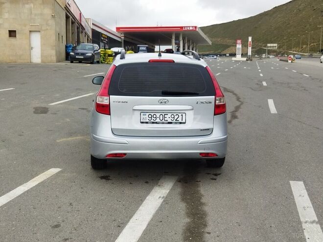 Hyundai i30 2010, 184,000 km - 1.6 л - Bakı
