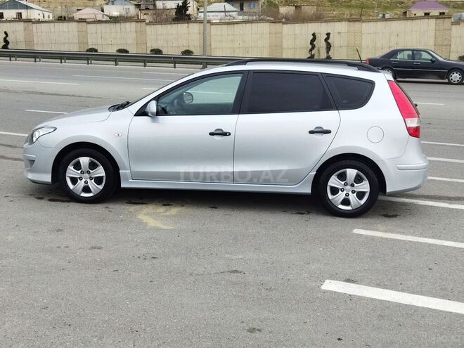 Hyundai i30 2010, 184,000 km - 1.6 л - Bakı
