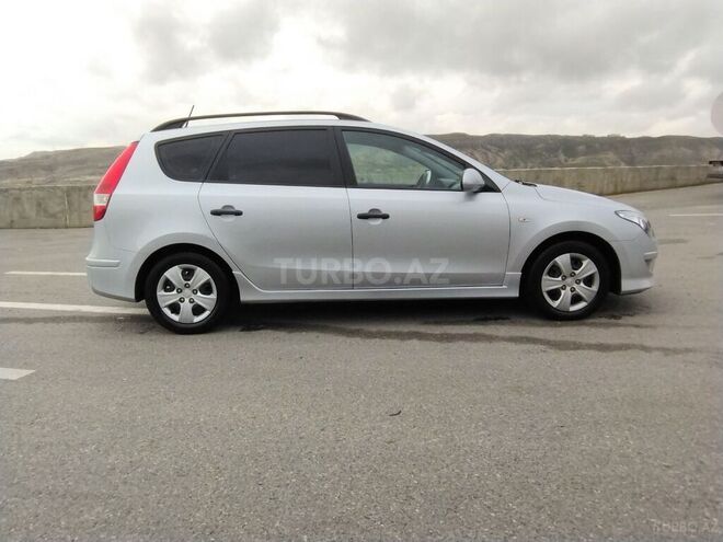 Hyundai i30 2010, 184,000 km - 1.6 л - Bakı