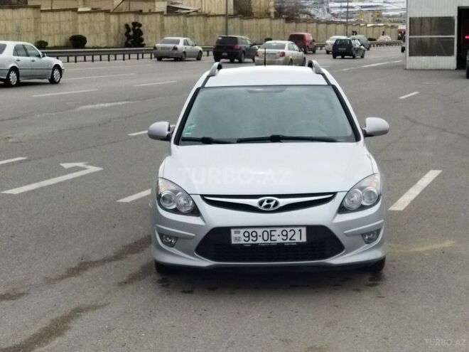 Hyundai i30 2010, 184,000 km - 1.6 л - Bakı